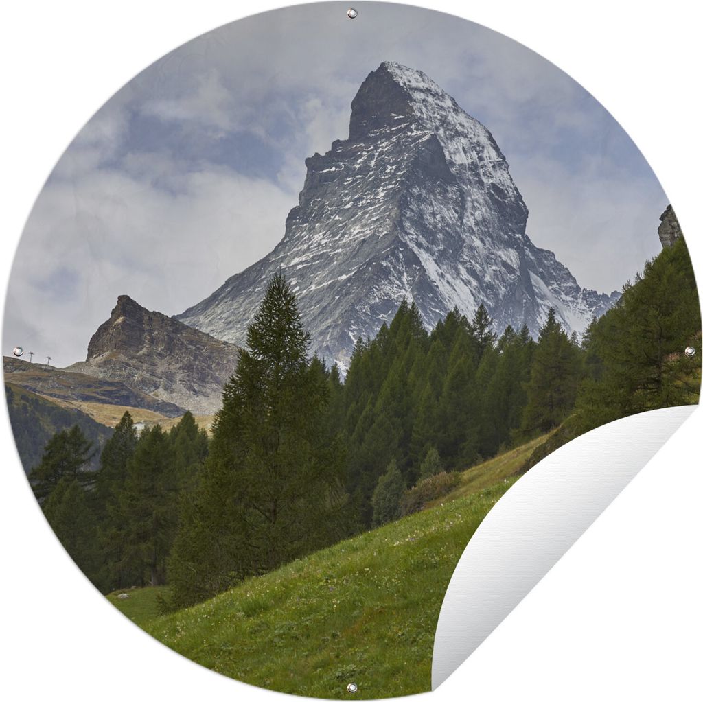 MuchoWow Gartenposter Outdoor-Poster Rund Das Schweizer Matterhorn hinter einem Tannenwald Ø 120 cm Gartendeko Rundes Poster draußen
