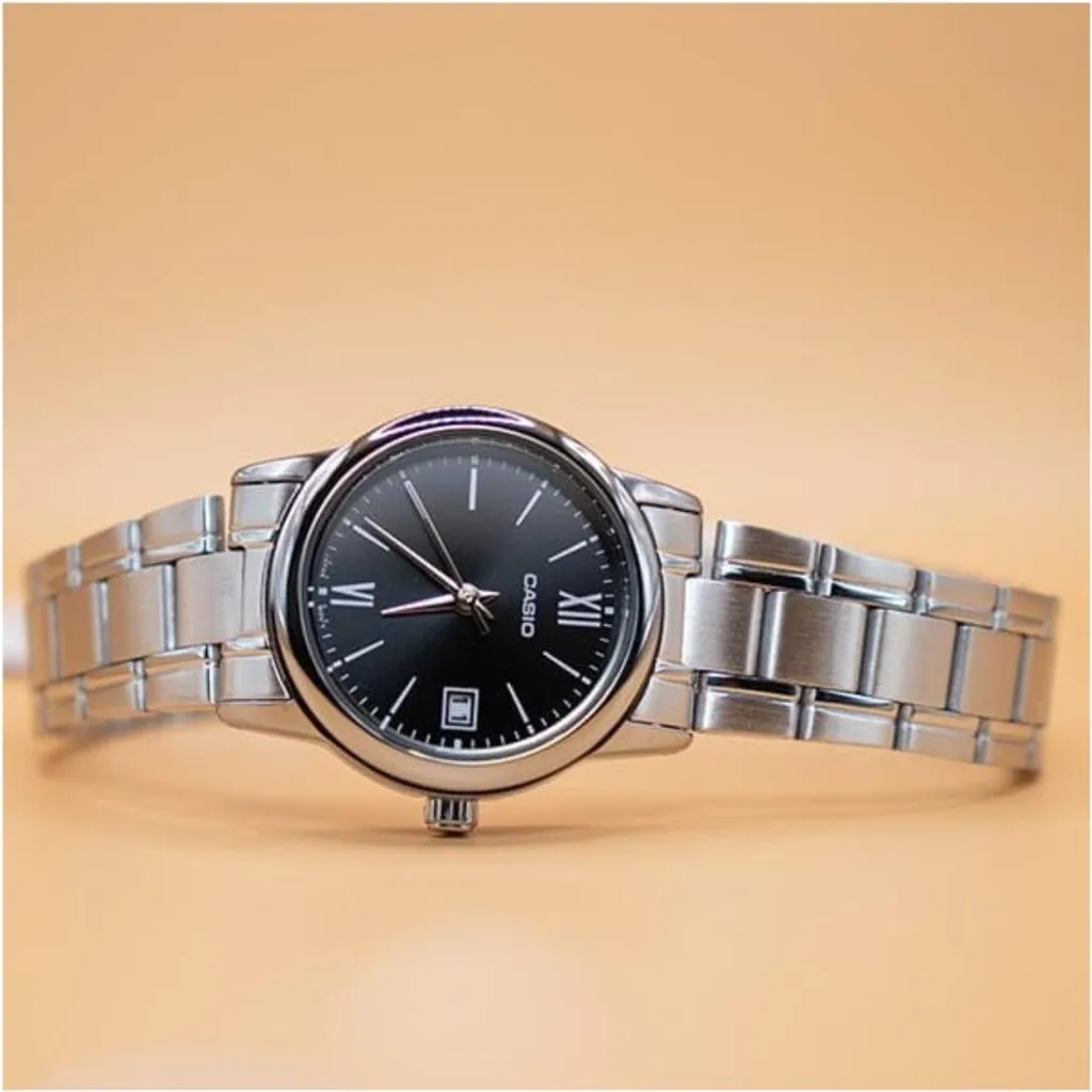 Casio LTP-V002D-1B3UDF Nero: L'accessorio Chic per l'Ufficio Moderno - 4