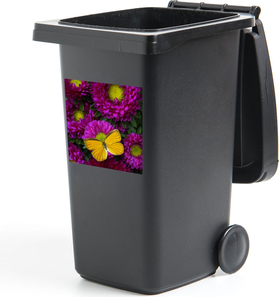 MuchoWow Mülltonnenaufkleber Ein orangefarbener Schmetterling auf Asterblüten 40x40 cm - Abfall-Aufkleber - Container - für Abfallcontainer