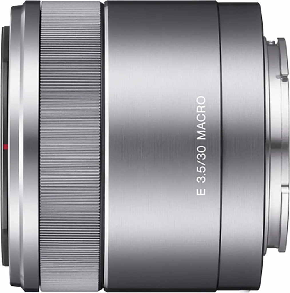 Réussissez vos gros plans nets avec l'Objectif Sony 30mm F3.5 Macro