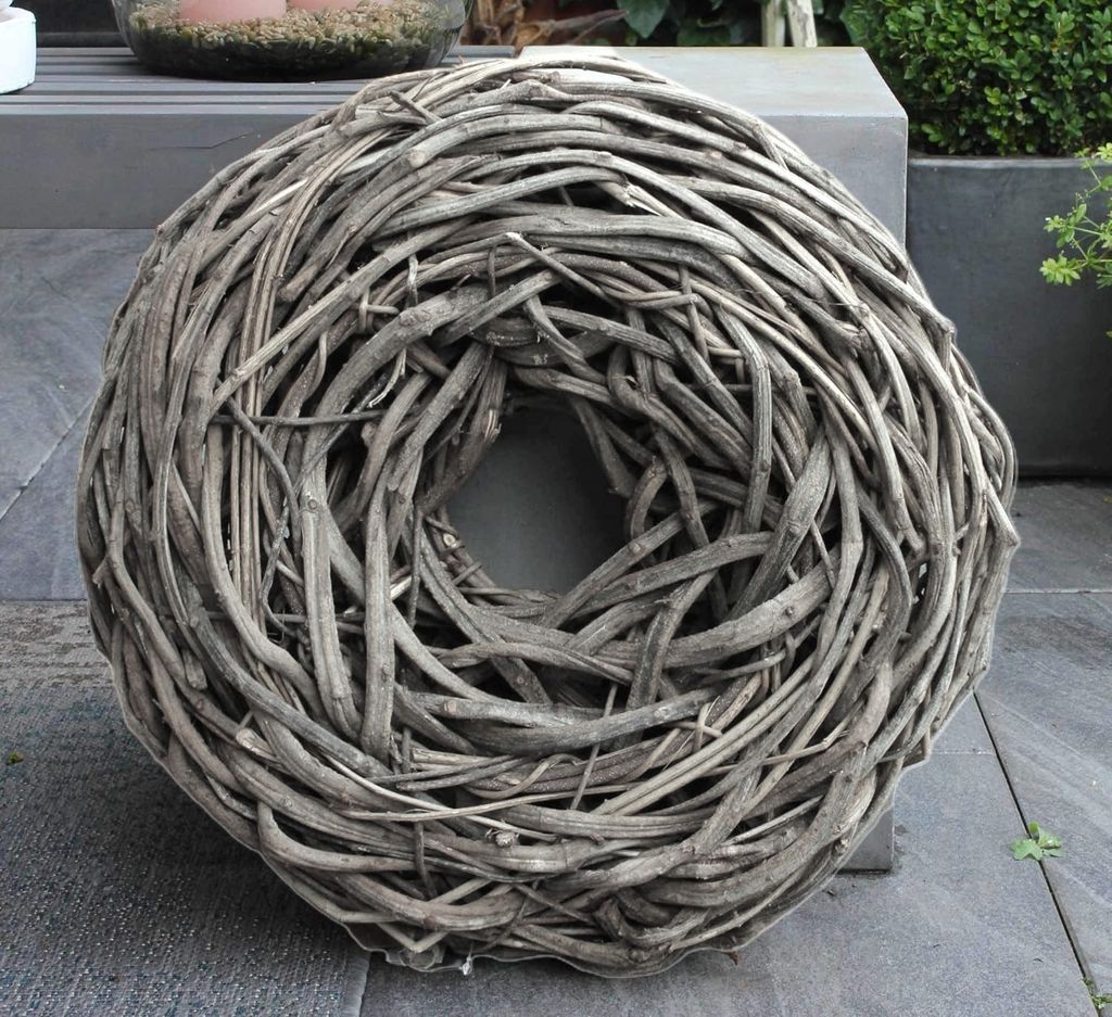 Rustikaler Lianen-Kranz– Handgefertigte Outdoor-Deko in Treibholz-Optik ca. 50 cm