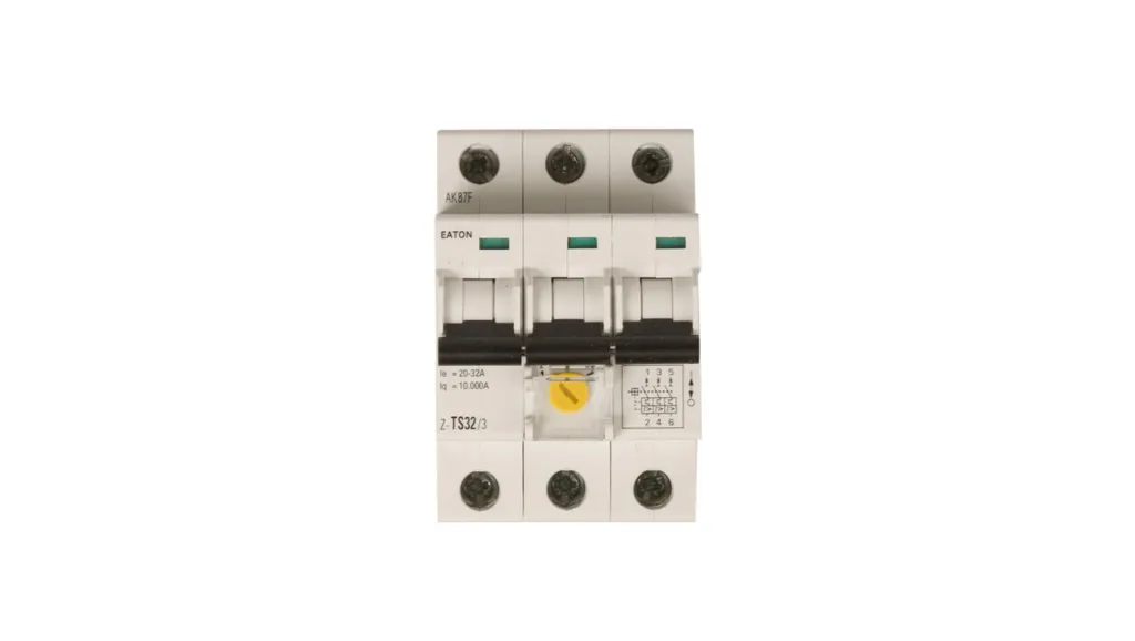 Sélecteur de source 3P 20-32A : stoppez les pertes de courant 266859