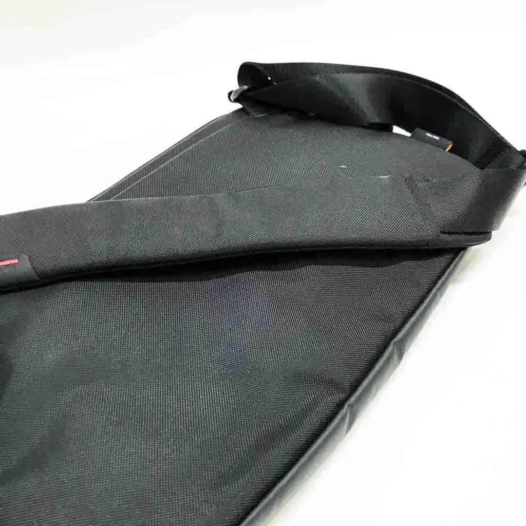 tomtoc Sling Bag Compact 7L - Sacoche iPad Pro 11 Pouces Imperméable - 3