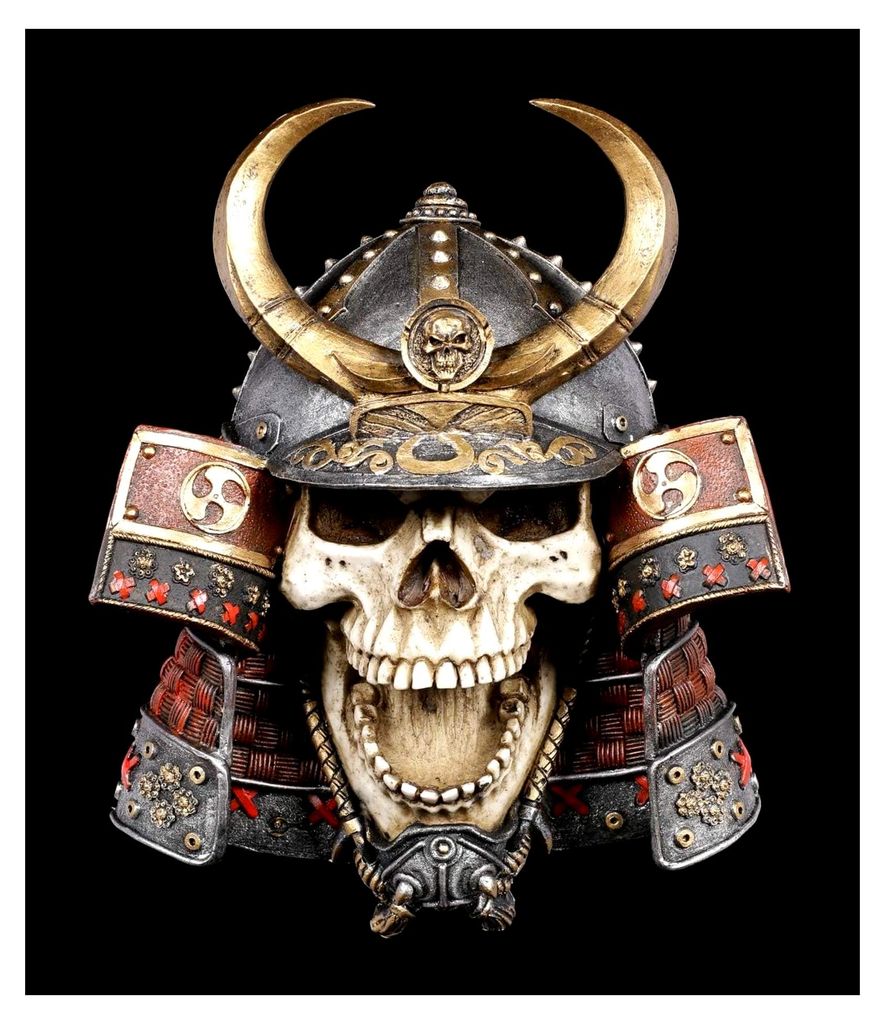 Wandrelief mit Gothic Totenkopf und Samurai-Kabuto | Fantasy-Wandskulptur, Wanddekoration, zum Aufhängen, H 27 cm