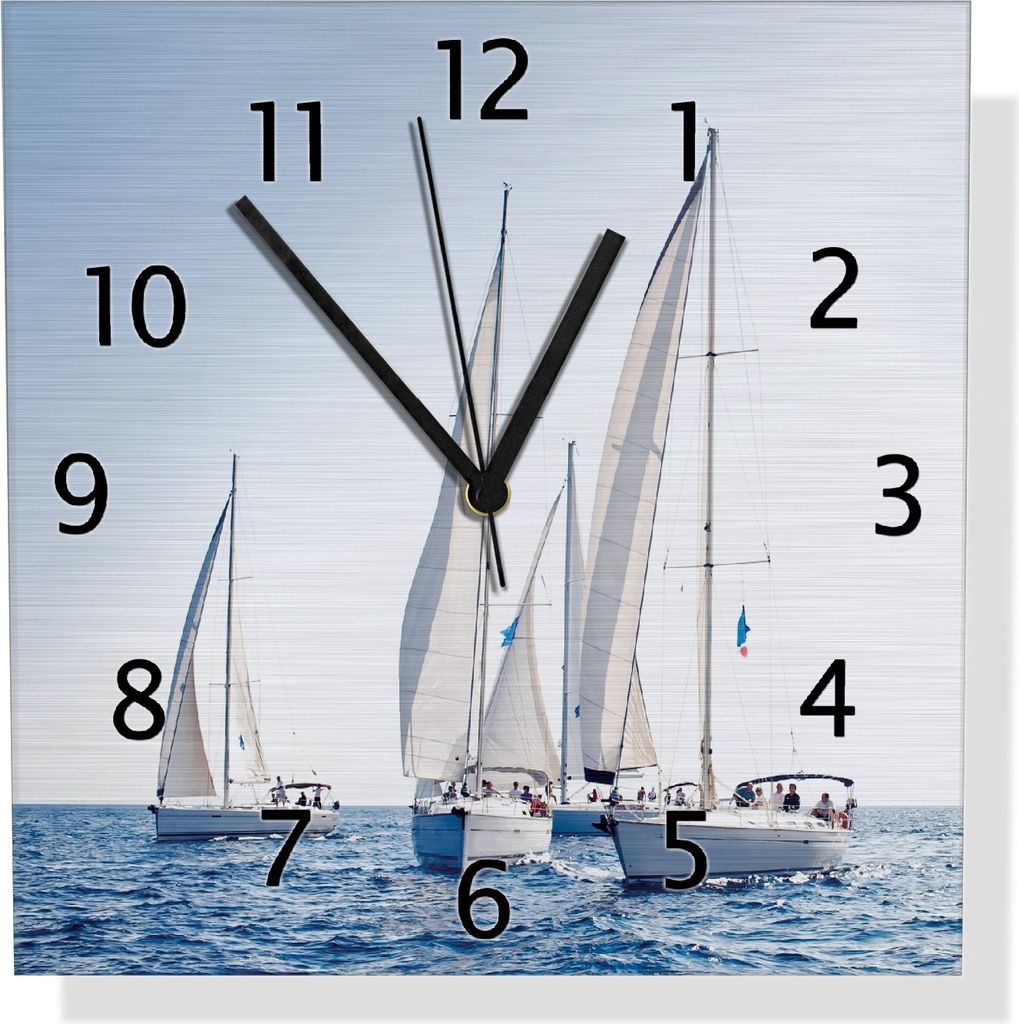 Wallario Design Wanduhr Segelschiff auf dem Meer aus Aluverbund, Größe 30 x 30 cm