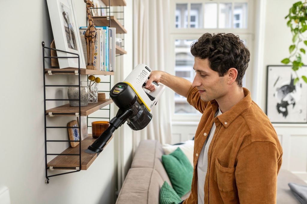 Akumulátorový vysavač Kärcher VC 4 Myhome Pet s košťaty Obrázek produktu 10
