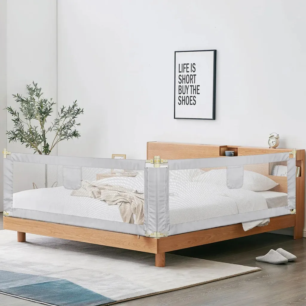 Barrière de lit réglable 150 cm avec filet respirant et cadre en fer