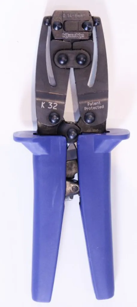 Pince à sertir pour électricien 0,14 à 6 mm² K 32 câblage tableau