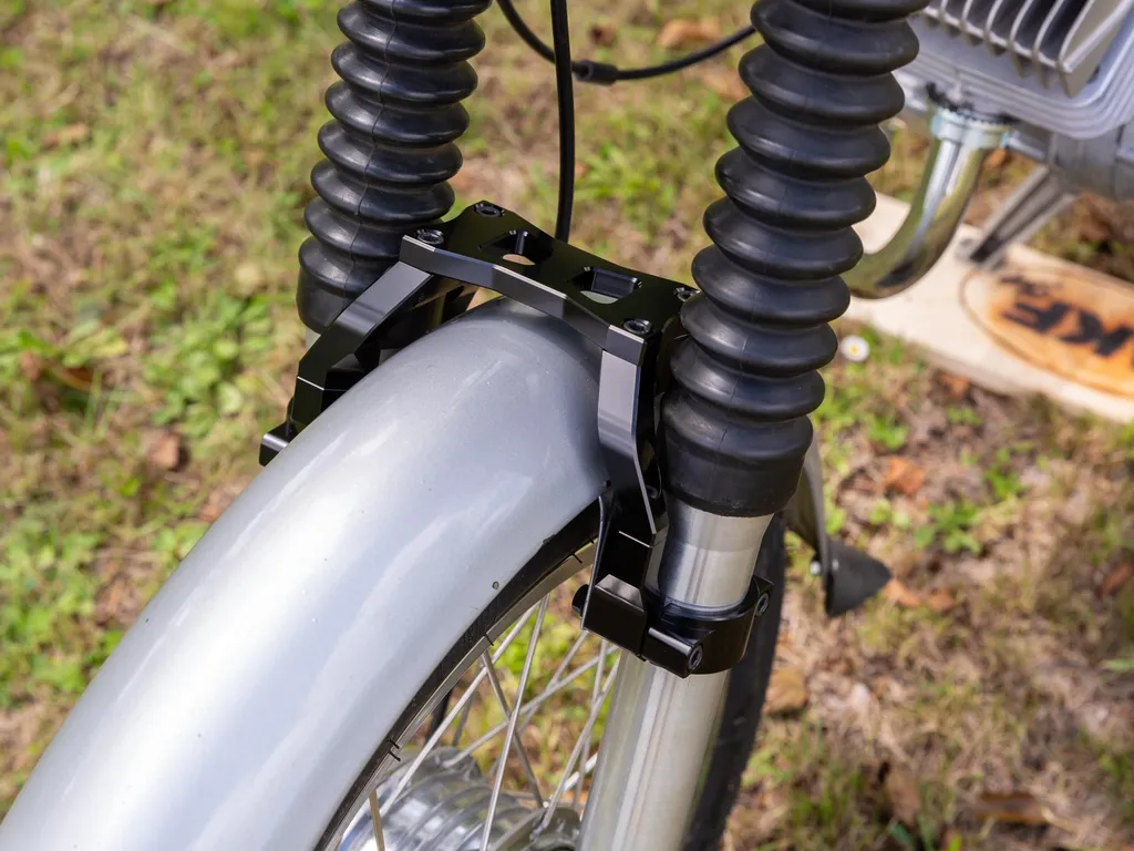 Renfort de fourche aluminium CNC anodisé noir robuste pour Simson - 3