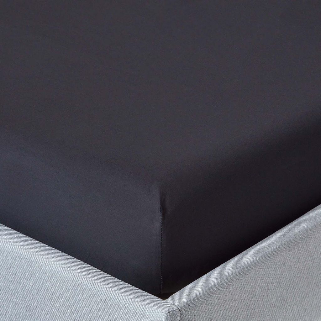 HOMESCAPES Perkal-Spannbettlaken extra hoch – schwarz, 100 % Ägyptische Baumwolle, 150 x 200 cm