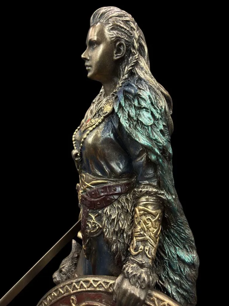 Déco salon originale statue Freya aspect bronze pour espace vide - 11