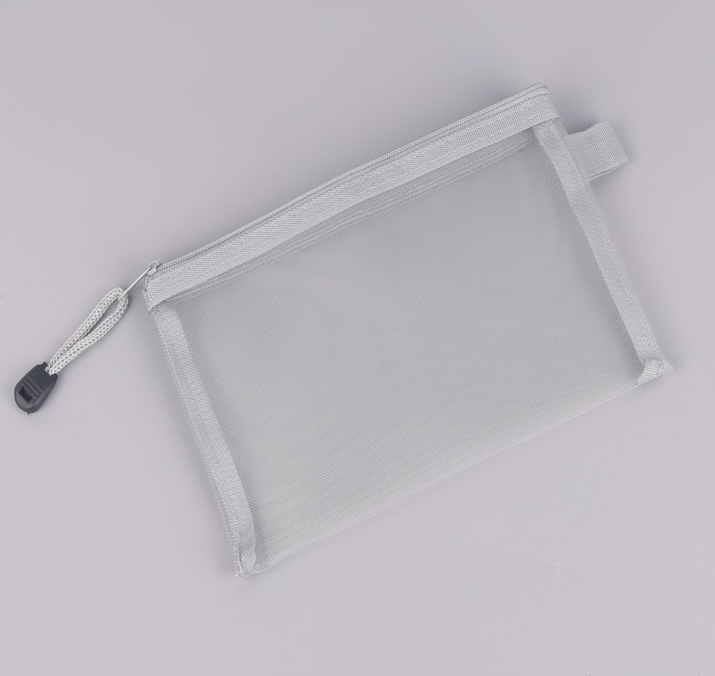 INF Set mit 2 Nylon-Netz-Reißverschlusstaschen