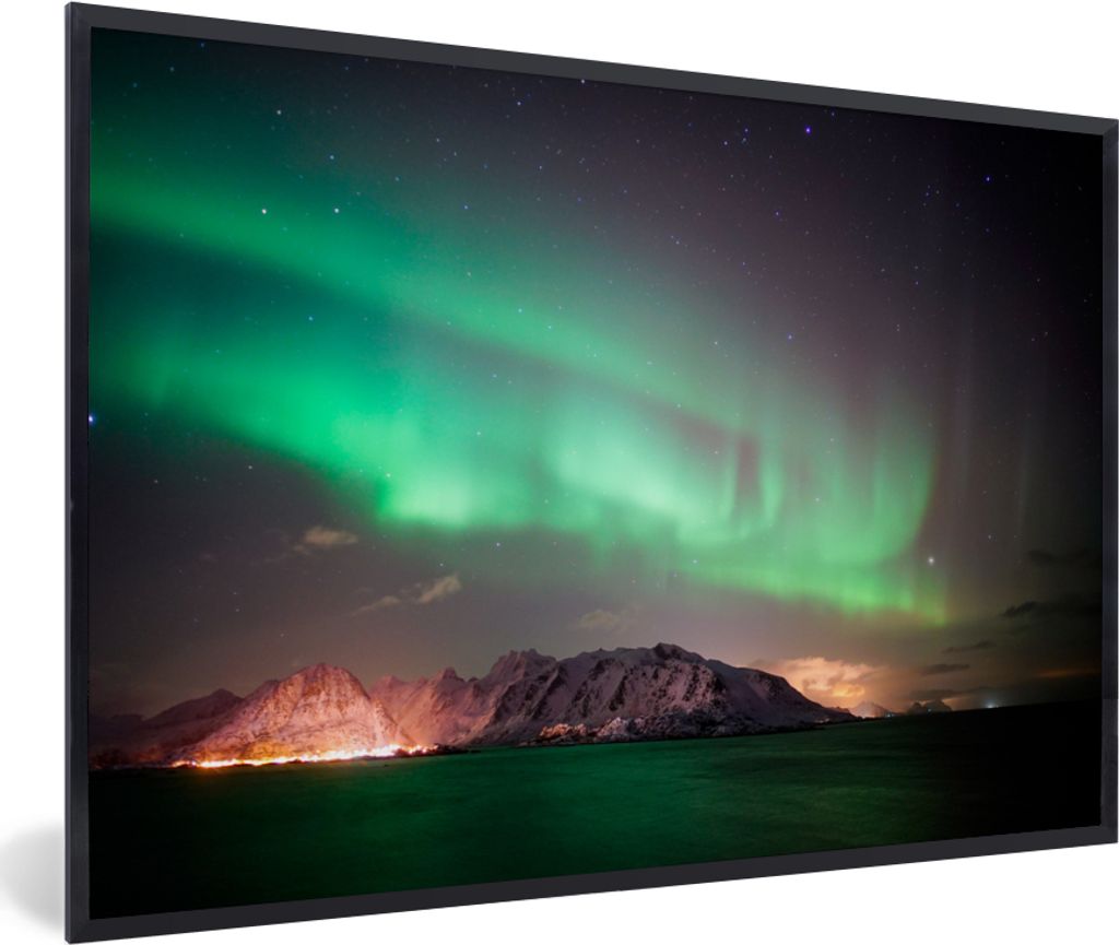 MuchoWow MuchoWow Gerahmtes Poster Nordlichter - Grün - Insel - Norwegen 60x40 cm - Poster mit zchwarzem Bilderrahmen - Printing - Wanddeko Sc...