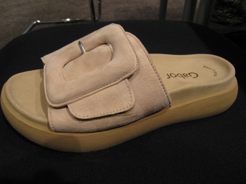 Gabor 3.751.12_6, Sandaletten in Beige für Damen, Größe 42