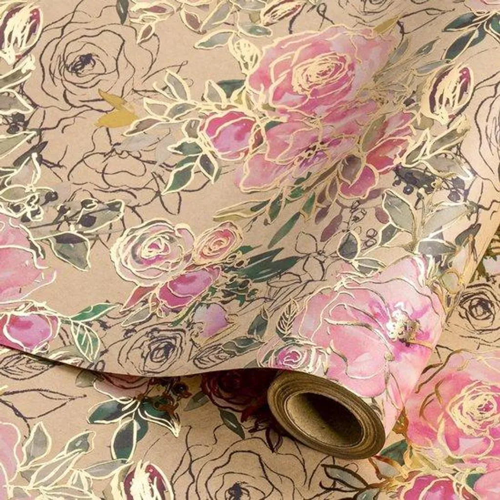Papier cadeau floral rose anti-gaspillage pour emballer petits objets