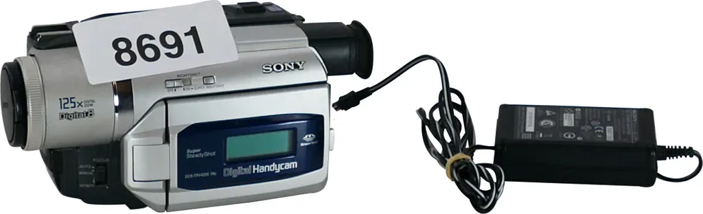 Sony DCR-TRV420E : Zoom 125x et Super SteadyShot pour Vidéos Digital 8