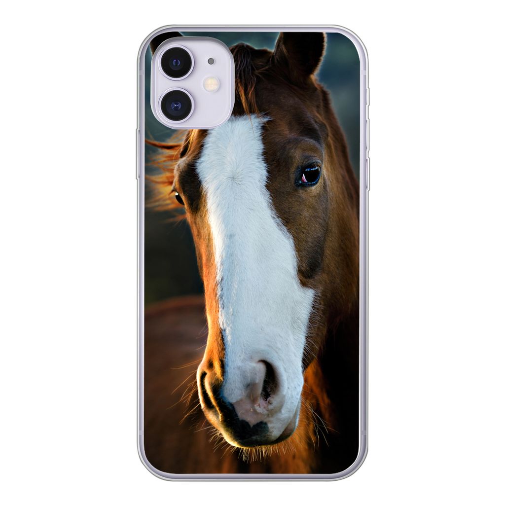 MuchoWow Handyhülle Schutzhülle Hülle für iPhone 11 Pferd - Kopf - Licht Silikon Softcase Handy Hülle - Handytasche