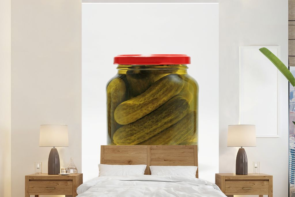 MuchoWow Fototapete für Wohnzimmer oder Schlafzimmer Wandtapete Vinyl Motivtapete Glasgefäß mit Gewürzgurken - 170x260 cm - Wohnzimmertapete