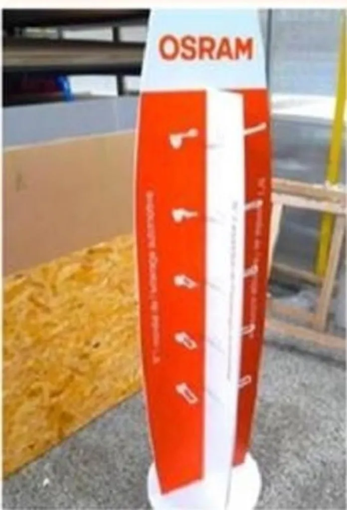 Présentoir Lumineux OSRAM 1500 x 400 mm - Structure Robuste et Design