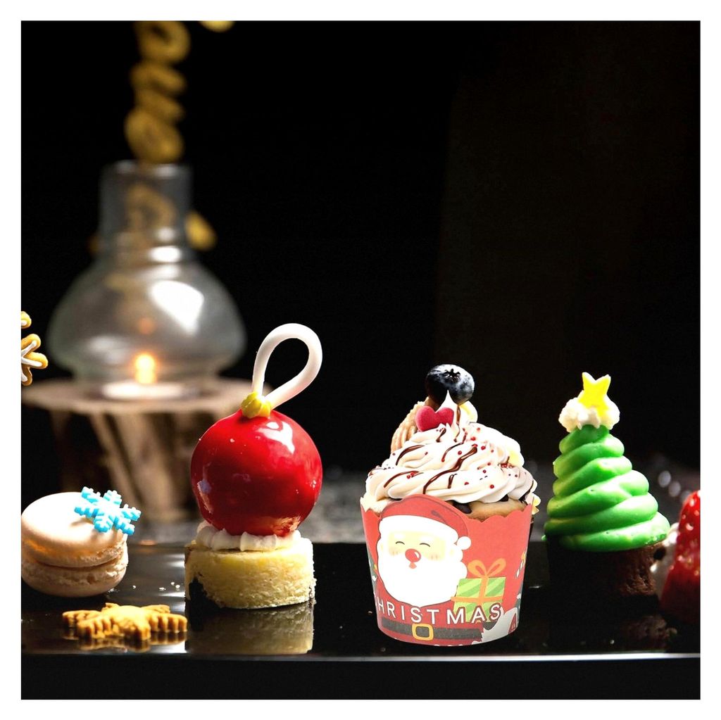 50 Stück Kleine Weihnachts-Cupcake-Förmchen aus Lebensmittelechtem Papier, Formstabil und Geruchsneutral, Backzubehör für Feierlichkeiten, Hoch...