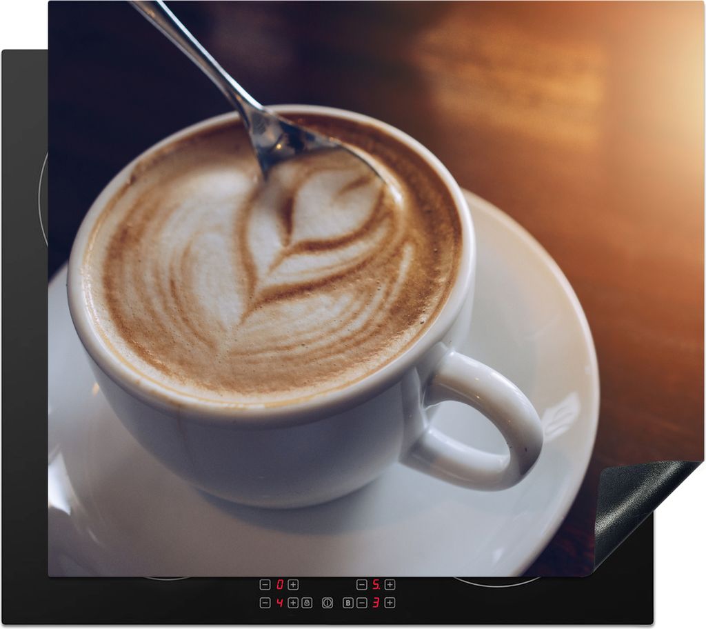 KitchenYeah Herdabdeckplatte Ein Löffel rührt durch den Schaum einer Tasse Kaffee , 57x51cm, Küche Deko, Glaskeramikkochfeld Herdabdeckung, Ab...