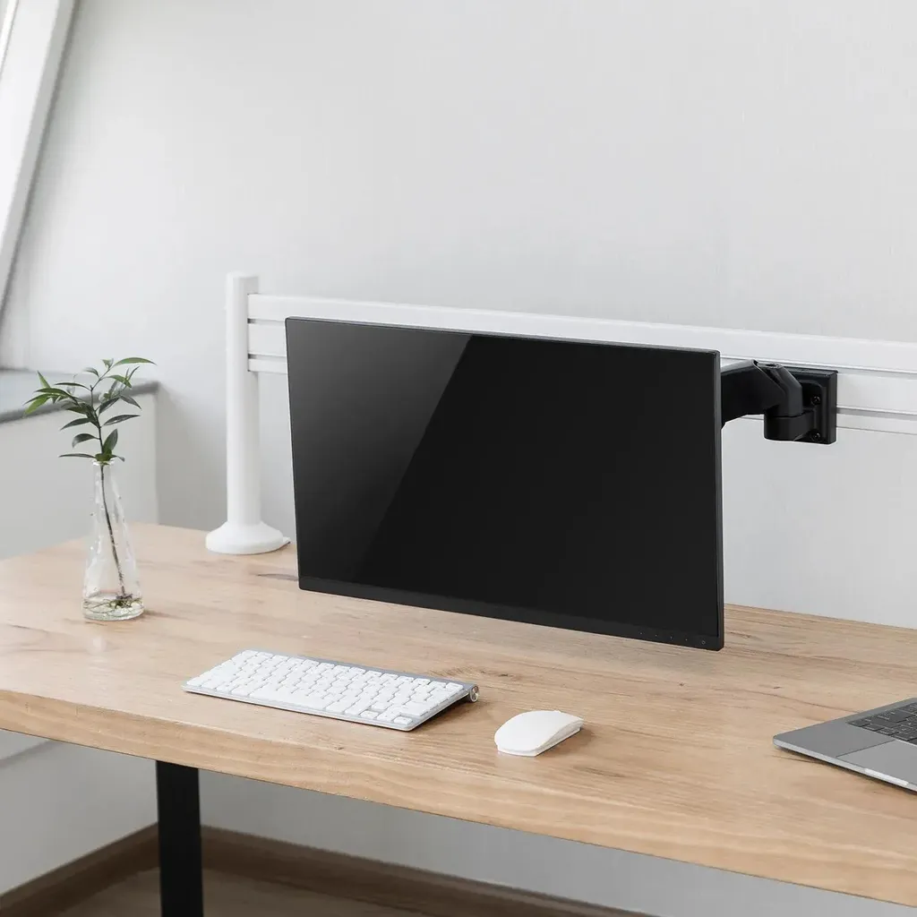 Support moniteur PC pour rail de fixation Slatwall - Bureau ergonomique