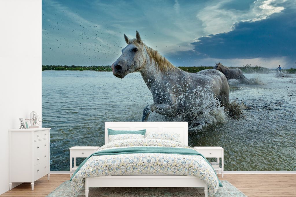 MuchoWow Fototapete für Wohnzimmer oder Schlafzimmer Wandtapete Vinyl Motivtapete Pferd - Wasser - Tropfen - 600x400 cm - Vinyltapeten
