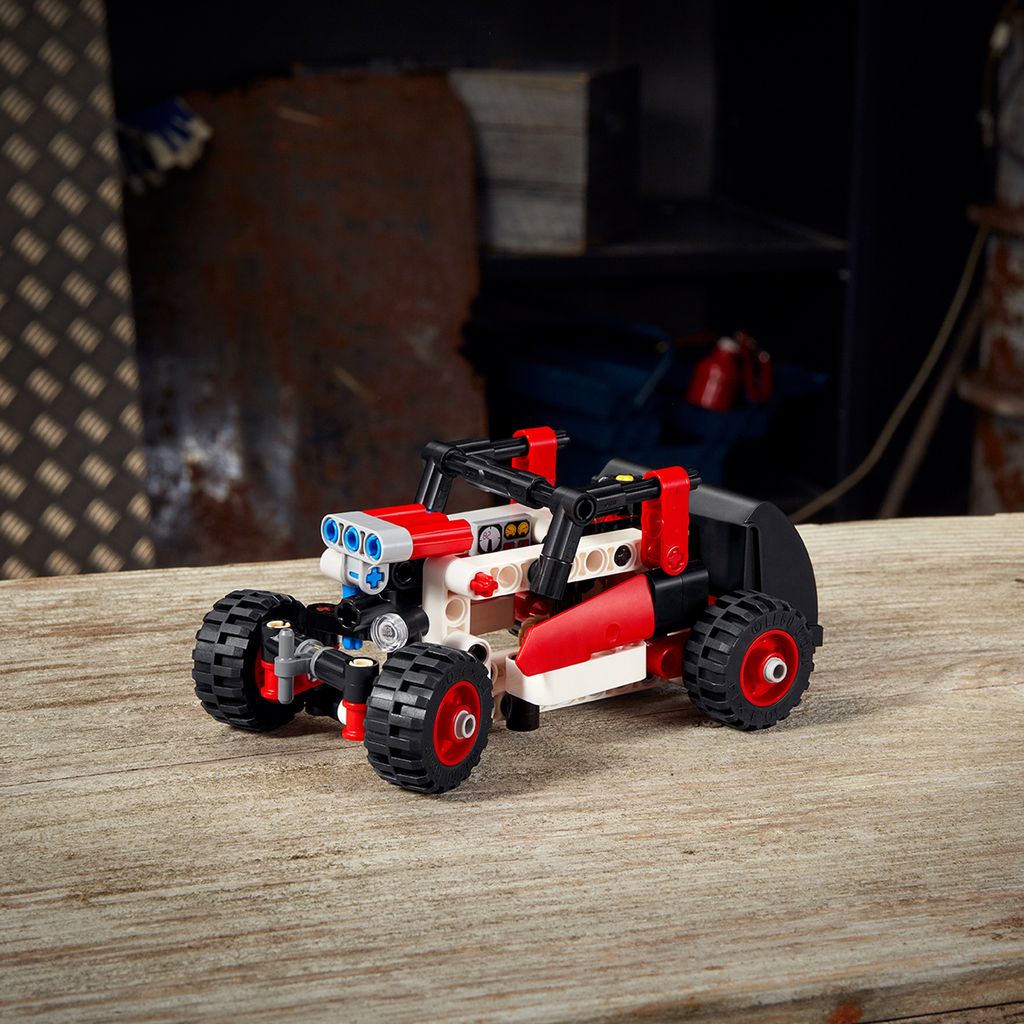 LEGO 42116 Technic Kompaktlader, Bagger - Hot Rod, 2-in-1 Produktbild 7