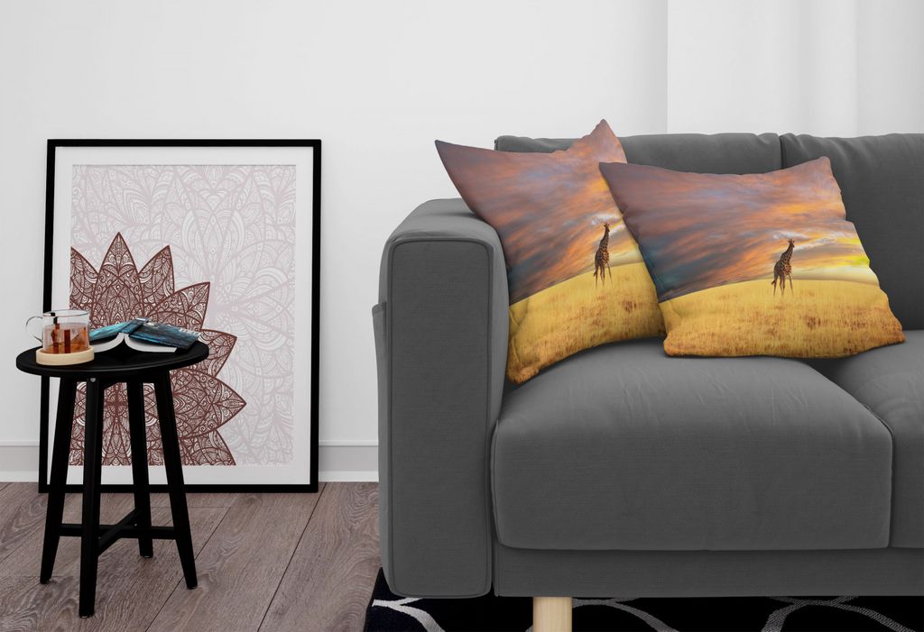 ABAKUHAUS Safari Kissenbezug Set (2Stück), Giraffe in Savannah Bunter bewölkter Himmel bei Sonnenaufgang Grünland Herbst Bild, 60x60cm, Gelb und...