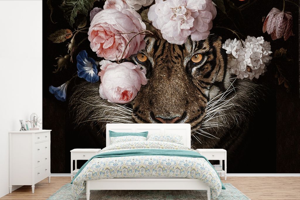 MuchoWow Fototapete für Wohnzimmer oder Schlafzimmer Wandtapete Vinyl Motivtapete Tiger - Blumen - Porträt - 525x350 cm - Das Hintergrundbild