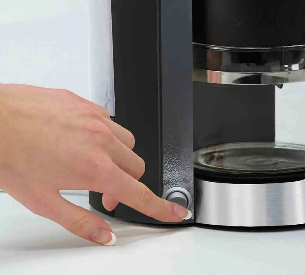 CLOER Macchina da caffè 5990 5 tazze 800Watt nero - 5