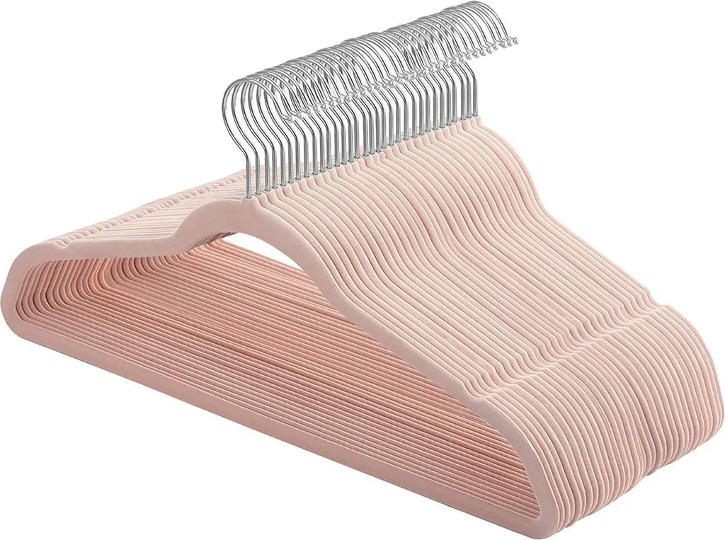 Cintre 42 cm en bois naturel avec barre antidérapante pour vos pantalons