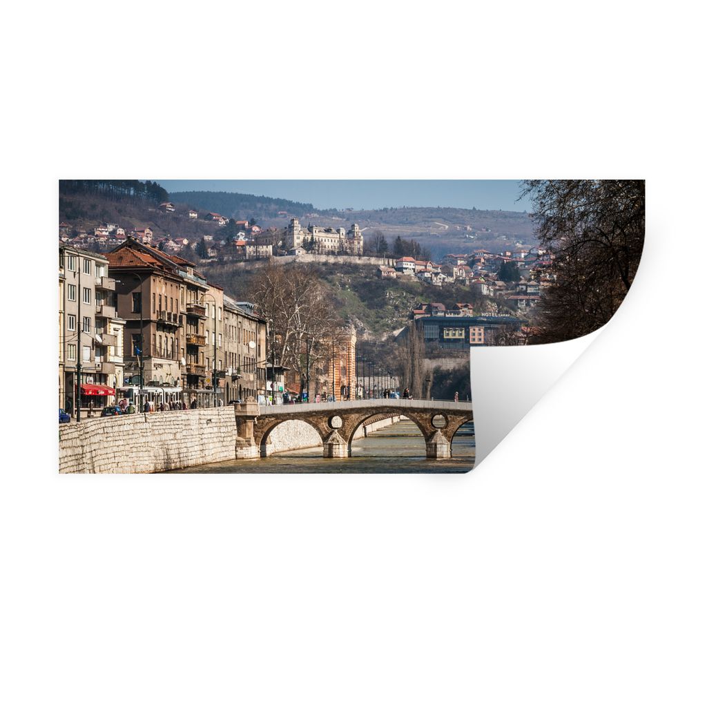 MuchoWow Wandtattoo Wandsticker Wandaufkleber Brücke über den Fluss Miljacka in Sarajewo, Bosnien und Herzegowina 160x80 cm Selbstklebend und R...