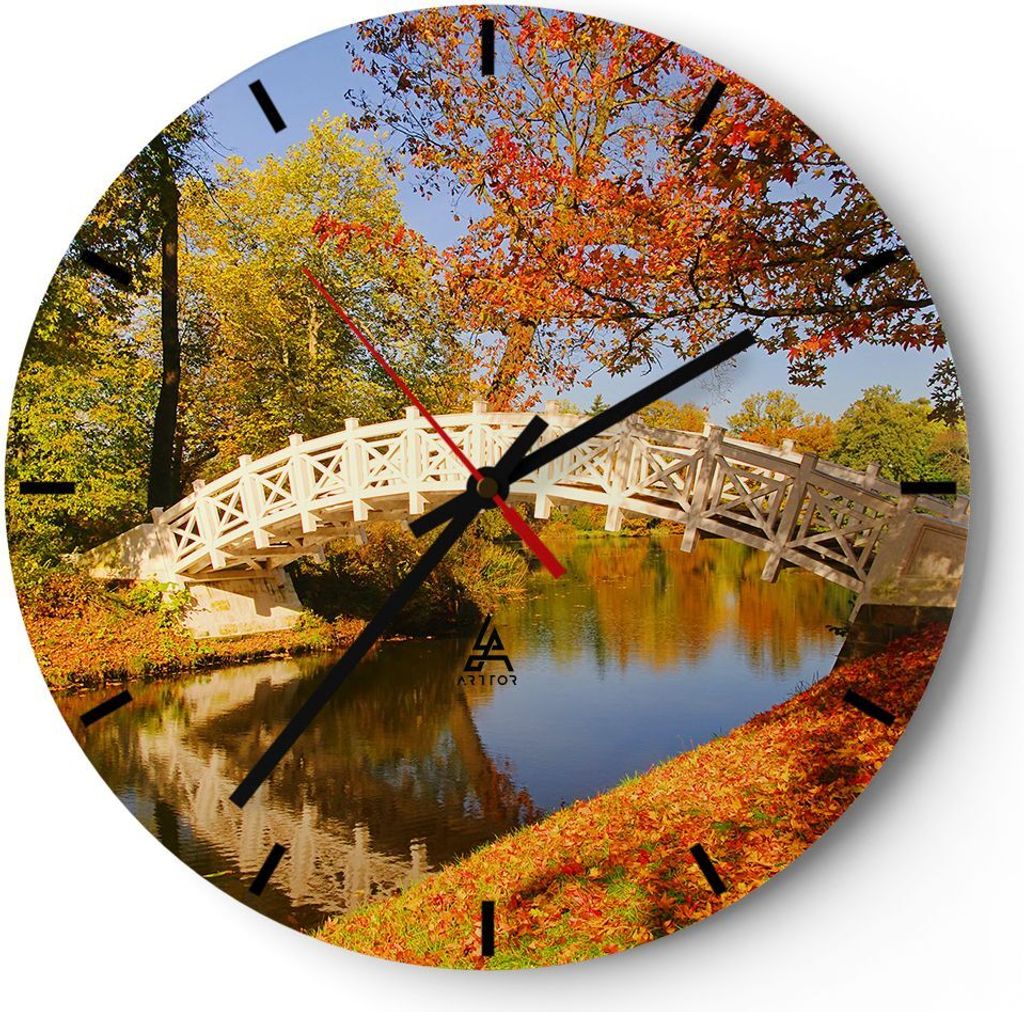 Wanduhr - Rund - Glasuhr - Stream Fußgängerbrücke Herbst - 30x30cm - Schleichendes Uhrwerk - Lautlos - zum Aufhängen bereit - Dekoration Modern...