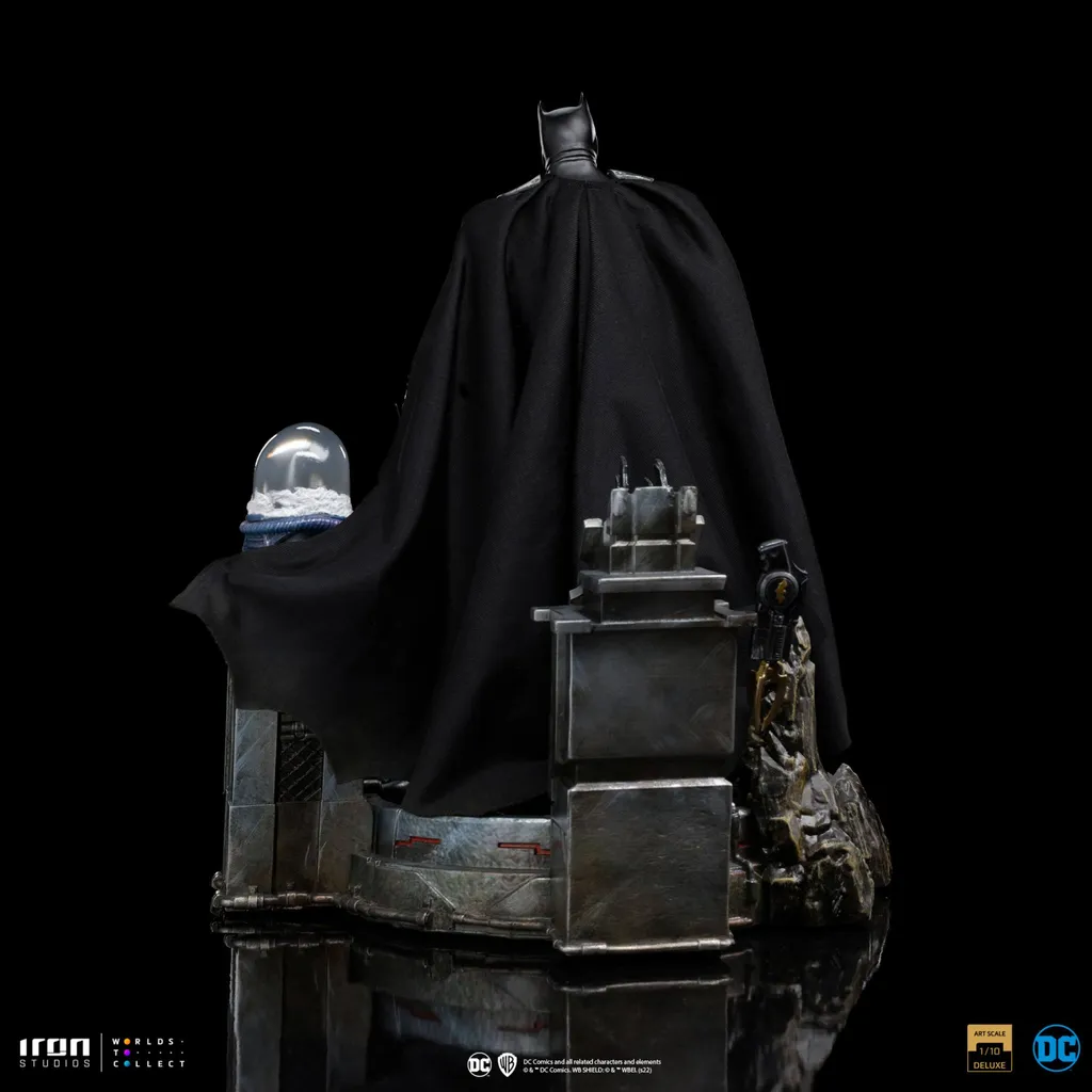 Statue Iron Studios DC Comics Batman Unleashed 1/10 Deluxe Art Scale - 10