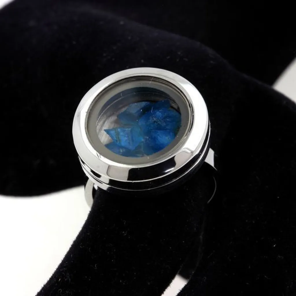 Anneau en apatite bleu néon - Bijou artisanal en pierre naturelle brute