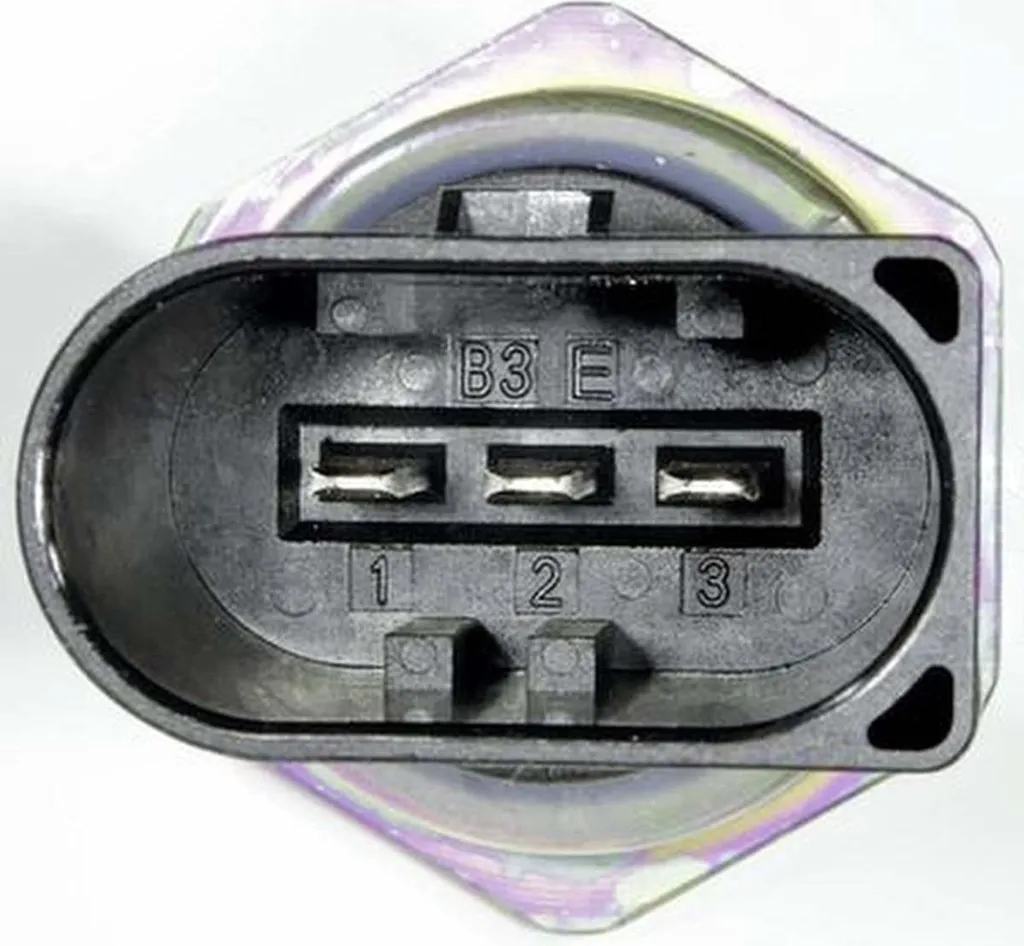 Capteur de pression de carburant pour VW Passat 2015- 04L906054
