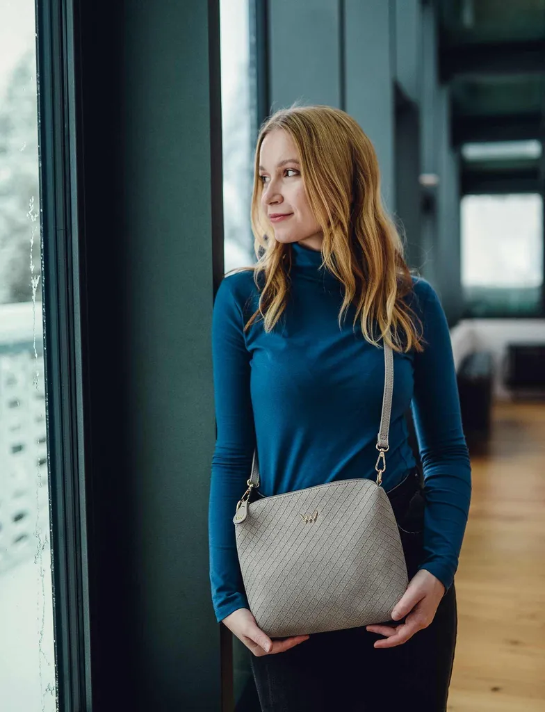 Recensione Borsa Donna Vuch Coalie Diamond Grigia - Qualità e Prezzo - 2