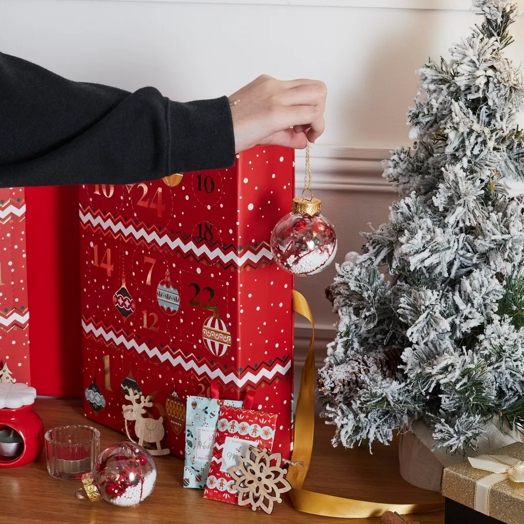 Calendrier Avent pour Décoration Noël : Bougies et Surprises Maison