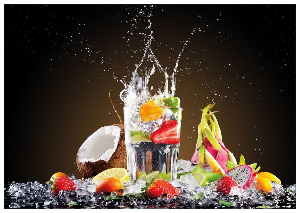 Wallario Premium Glasbild, freischwebende Optik, kräftige Farben, Größe 100 x 70 cm Motiv Tropische Früchte in einem erfrischenden Drink