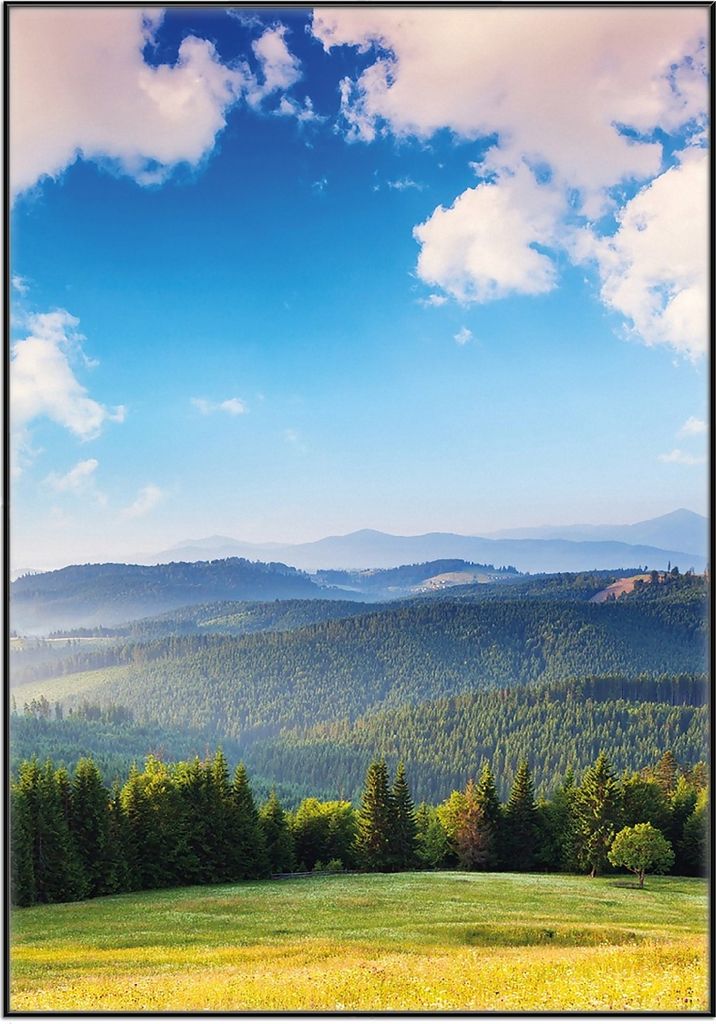 Wallario Wandbild Berglandschaft im Gebirge unter blauem Himmel, Größe: 70,30 x 100,30 cm, Poster mit schwarzem Aluminiumrahmen