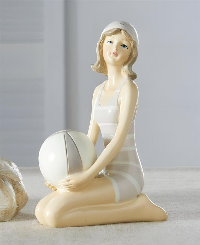 Dekofigur "Stranddame mit Ball", maritim, aus Polyresin, nostalgische Strandfigur, Badenixe, Outdoor Gartendeko