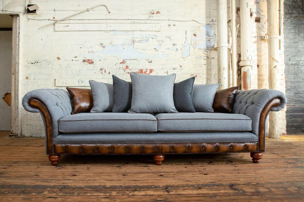Klassische Chesterfield Design Sofa 4 Sitzer Couch Polster Luxus Textil Couchen