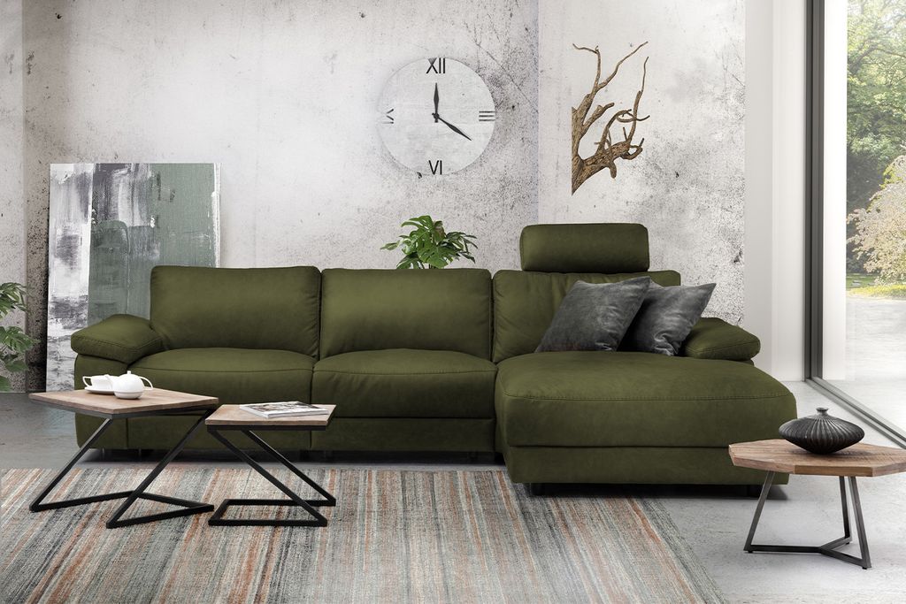 KAWOLA Sofa LOLA Ecksofa XL Stoff moosgrün mit motorischer Relaxfunktion Recamiere rechts