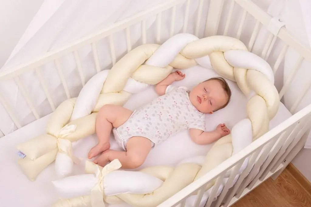 BabyMatex Protège-lit Tresse 02+01+02 Satin Crème Longueur 200cm