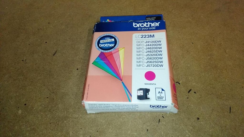 Brother LC223M, Magenta, Tinte auf Pigmentbasis, 1 Produktbild 