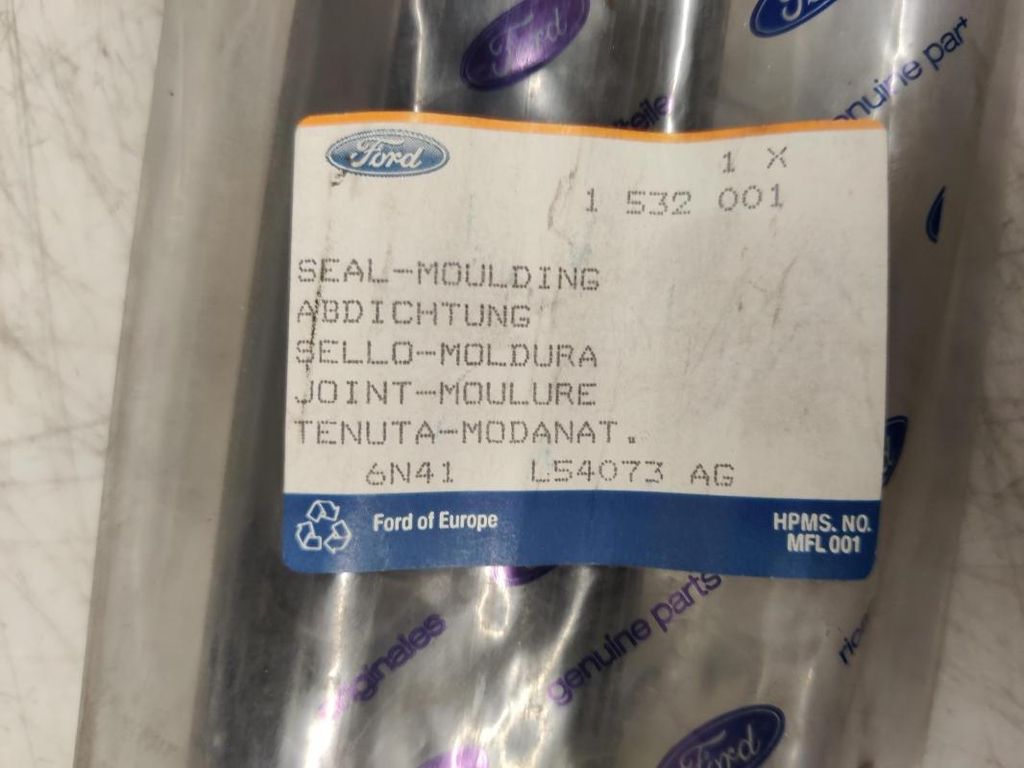 Original FORD Fensterschacht Abdichtung 1532001