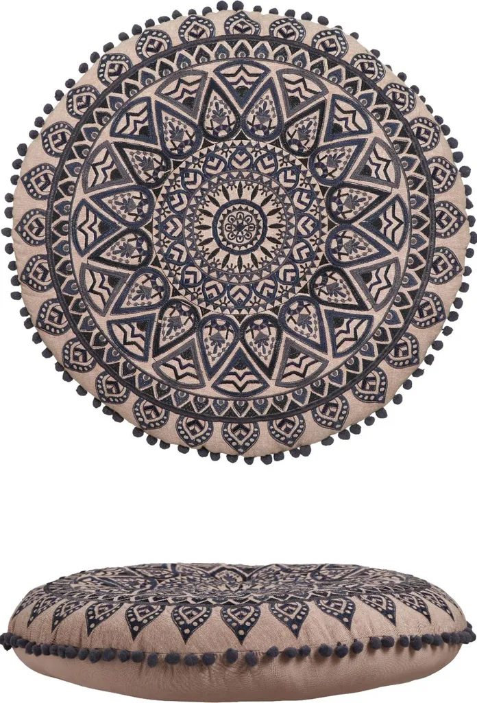 Coussin de yoga boho en coton avec garnissage et broderie mandala