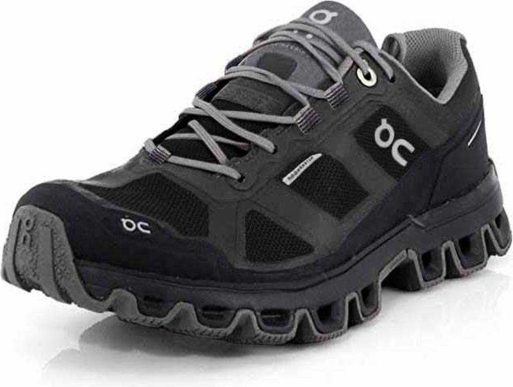 On Cloudventure Waterproof Wanderschuh Schwarz in Gr. 37.5
