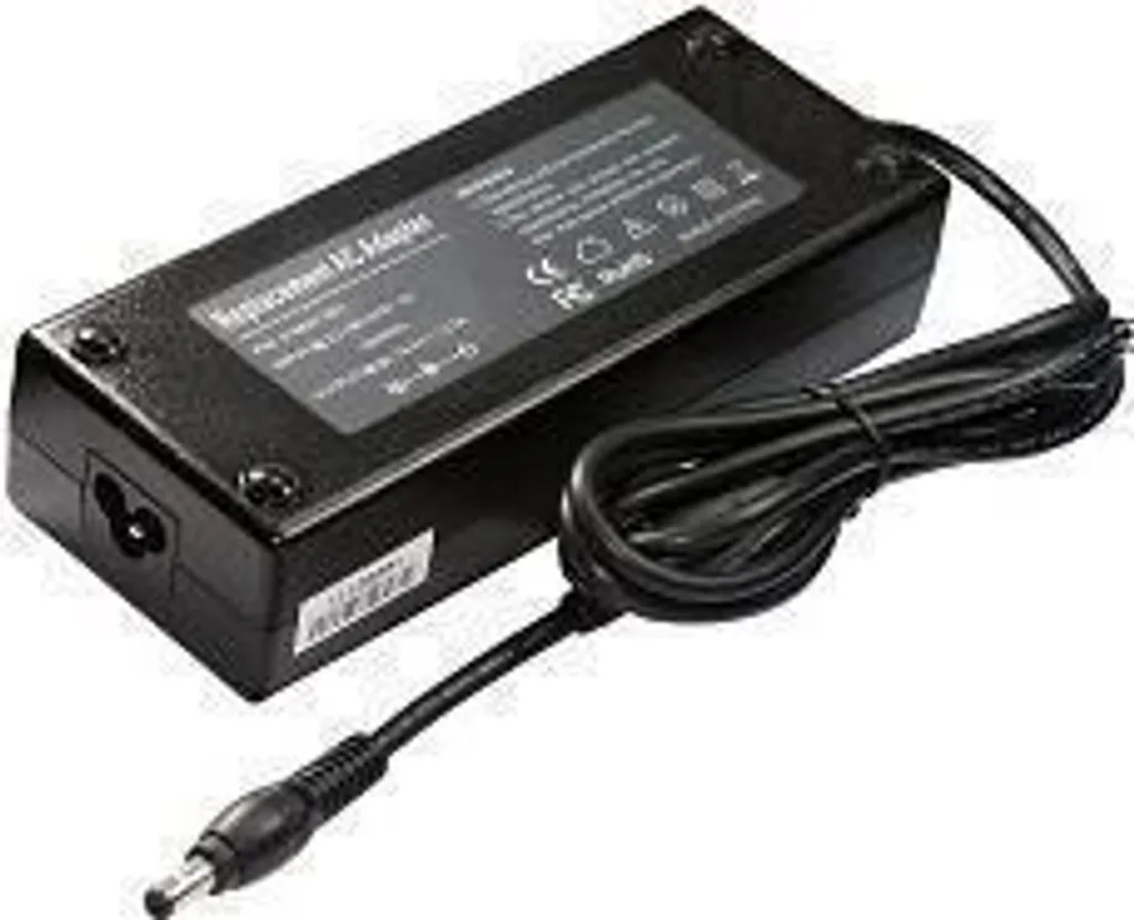 Adaptateur ASUS 120W CA 100-240V pour PC Portables Séries G2 G50 N71